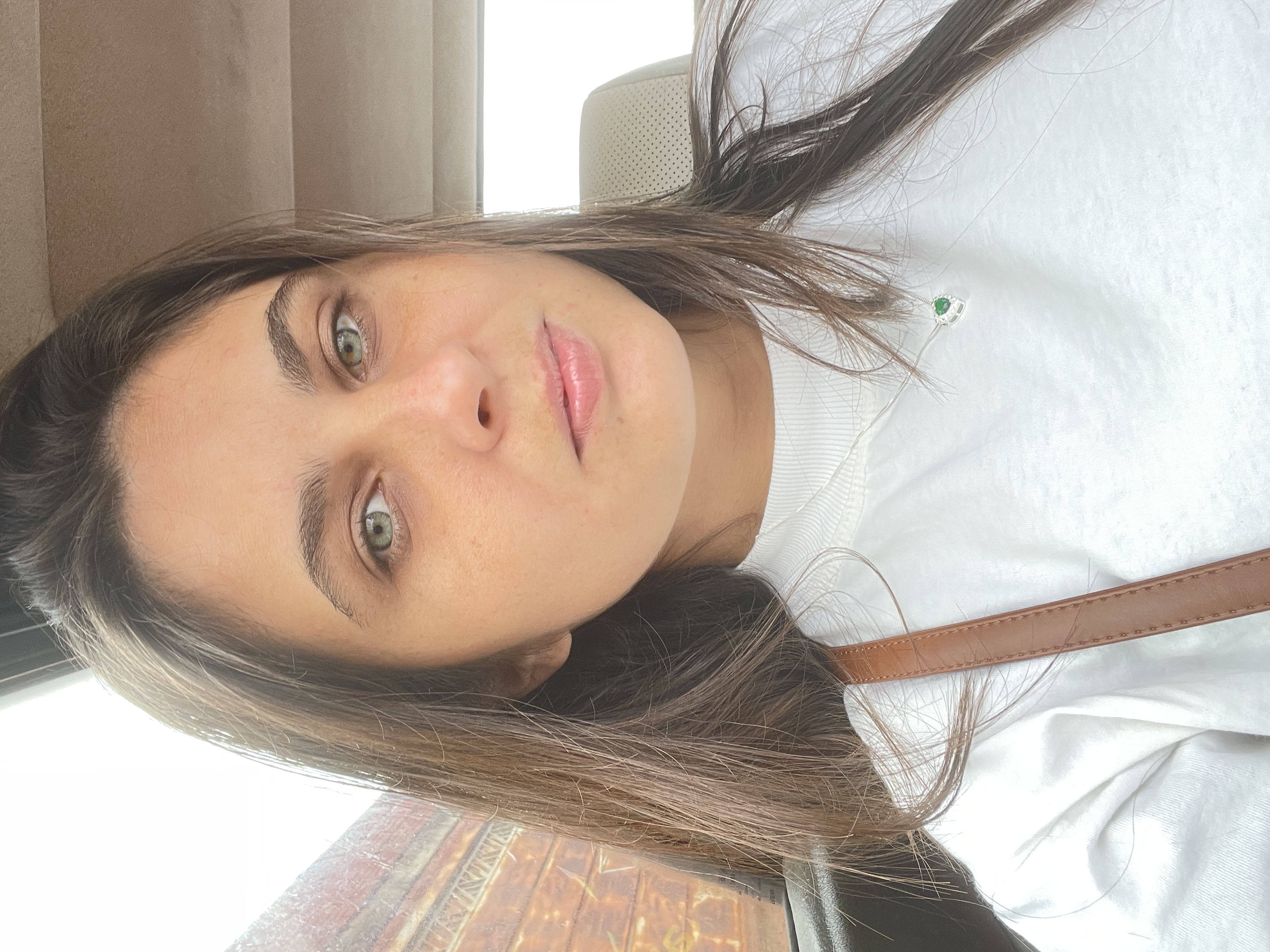 Carol unhas